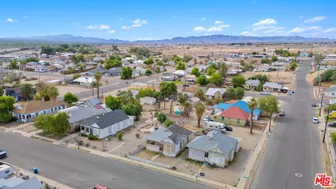 419 Acoma St, Needles, CA 92363 photo 9