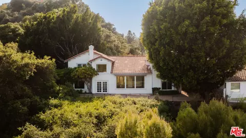 10900 Terryview Dr, Studio City, CA 91604