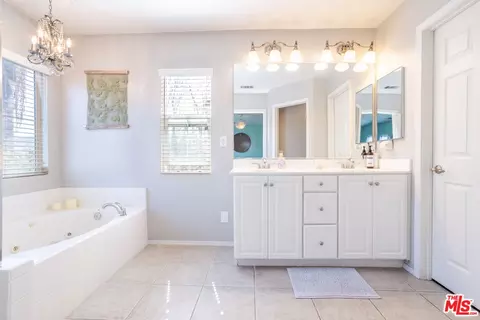 29266 Pilgrim Ct, Valencia, CA 91354 photo 21