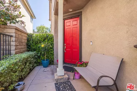 29266 Pilgrim Ct, Valencia, CA 91354 photo 5