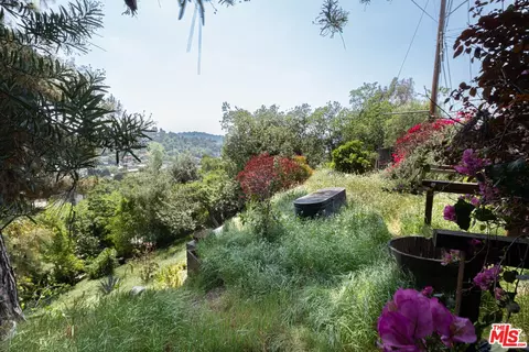 3500 E Loma Lada Dr, Los Angeles, CA 90065