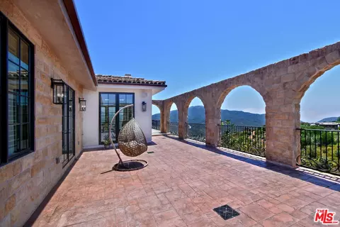 33182 Mulholland Hwy, Malibu, CA 90265