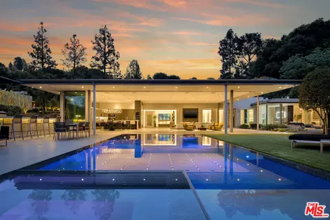 1975 Loma Vista Dr, Beverly Hills, CA 90210