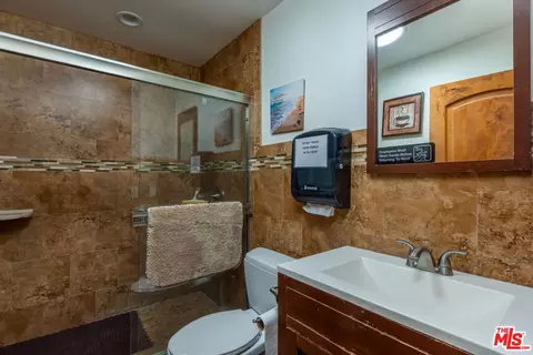 6956 Bertrand Ave, Reseda, CA 91335 photo 13