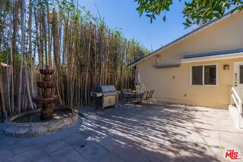 6956 Bertrand Ave, Reseda, CA 91335 photo 24