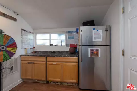 6957 Enfield Ave, Reseda, CA 91335 photo 14