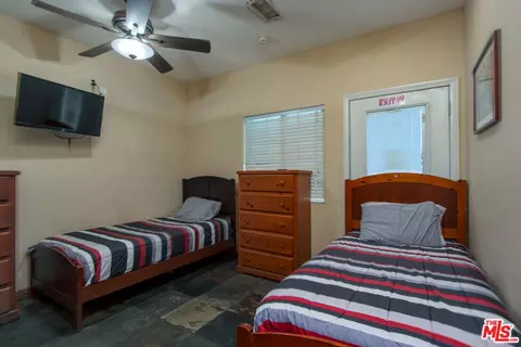 6957 Enfield Ave, Reseda, CA 91335 photo 27