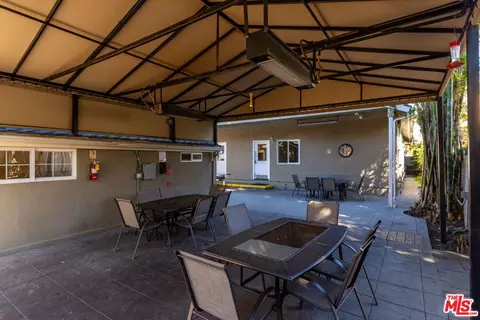 6957 Enfield Ave, Reseda, CA 91335 photo 18