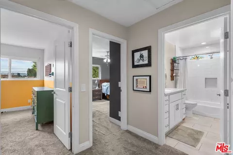 Entry Way - 18533 Lanark St, Reseda, CA 91335 photo 6 of 6