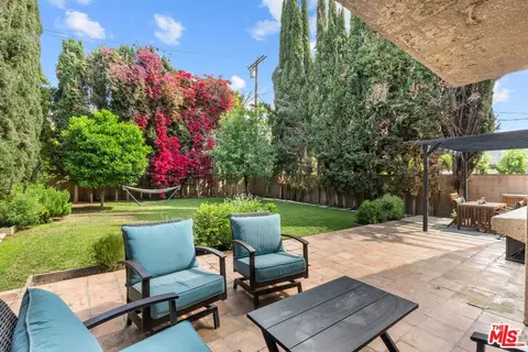 Exterior - 18533 Lanark St, Reseda, CA 91335 photo 6 of 8