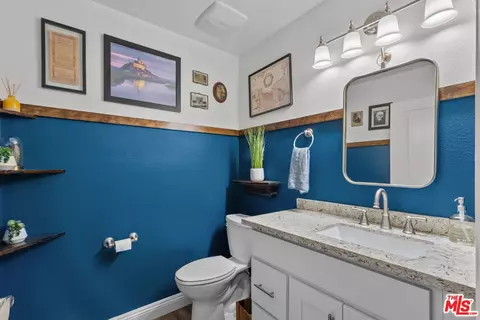 Other - 18533 Lanark St, Reseda, CA 91335 photo 8 of 10
