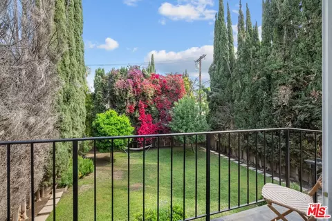 Exterior - 18533 Lanark St, Reseda, CA 91335 photo 4 of 8