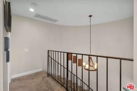 Entry Way - 18533 Lanark St, Reseda, CA 91335 photo 5 of 6
