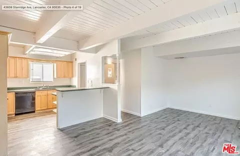 Living - 43608 Stanridge Ave, Lancaster, CA 93535 photo 1 of 1