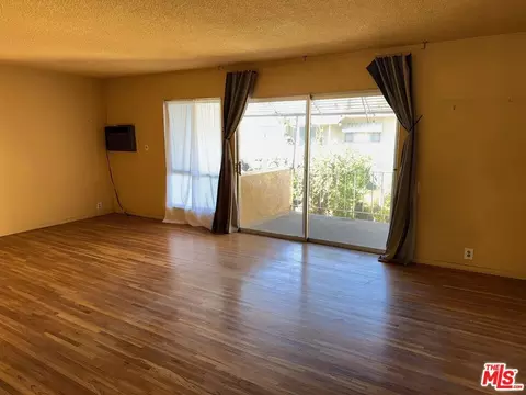 1901 Peyton Ave #R, Burbank, CA 91504 photo 2