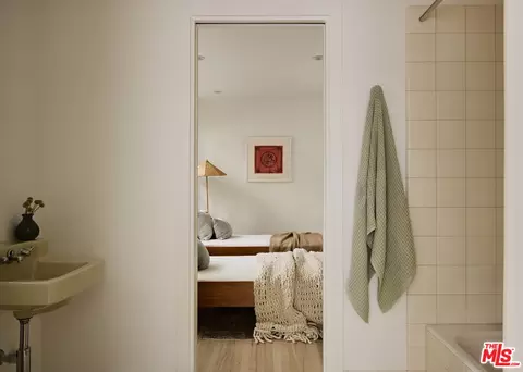 Bedroom - 870 Laguna Rd, Pasadena, CA 91105 photo 3 of 6