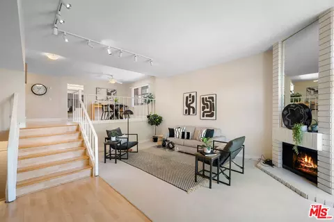 4631 Alla Rd #9, Marina Del Rey, CA 90292