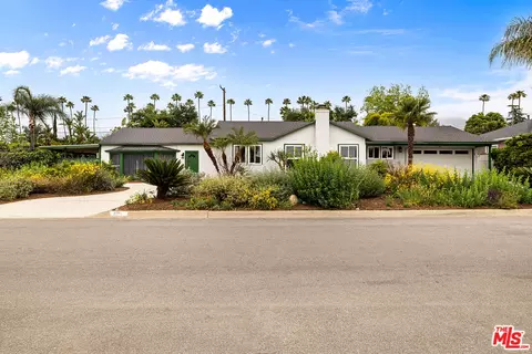 673 Stonehurst Dr, Altadena, CA 91001