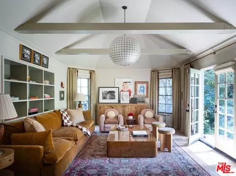 7666 Woodrow Wilson Dr, Los Angeles, CA 90046
