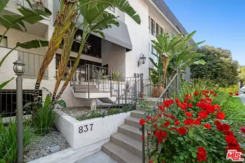 837 N West Knoll Dr #204, West Hollywood, CA 90069