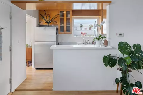 Kitchen - 30 24th Ave, Venice, CA 90291 photo 1 of 4