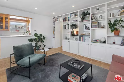 Living - 30 24th Ave, Venice, CA 90291 photo 3 of 3