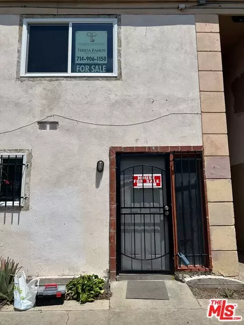 1001 E Grant St #F4, Santa Ana, CA 92701