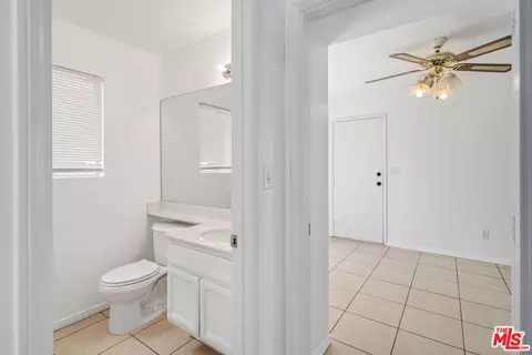 2352 E Kildare St, Lancaster, CA 93535 photo 13