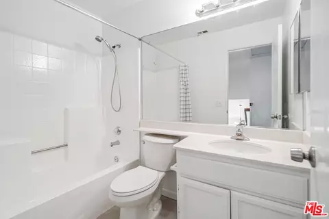 2352 E Kildare St, Lancaster, CA 93535 photo 25