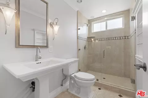 Bath - 222 Calle Descanso, Walnut, CA 91789 photo 2 of 2