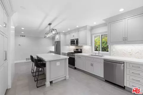 Kitchen - 222 Calle Descanso, Walnut, CA 91789 photo 3 of 3