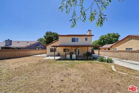 Exterior - 647 E Avenue J10, Lancaster, CA 93535 photo 8 of 11