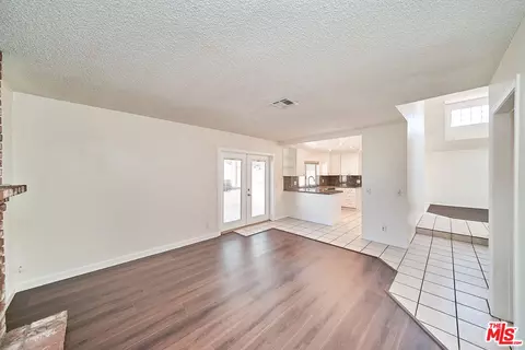 Living - 647 E Avenue J10, Lancaster, CA 93535 photo 10 of 12