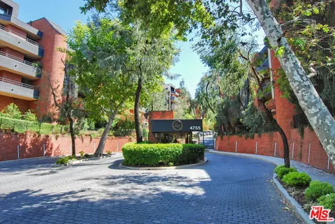 4744 Park Encino Ln #314, Encino, CA 91436