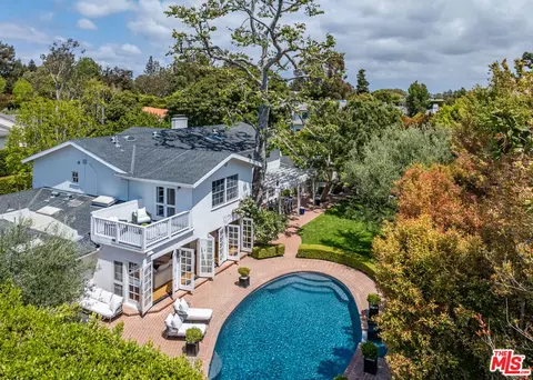 13600 Romany Dr, Pacific Palisades, CA 90272