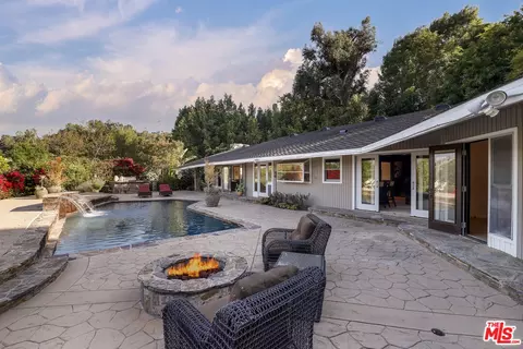 4485 Woodley Ave, Encino, CA 91436