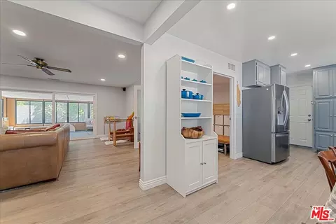 Entry Way - 412 Sierra Ave, Moorpark, CA 93021 photo 1 of 2
