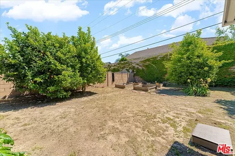 Exterior - 412 Sierra Ave, Moorpark, CA 93021 photo 4 of 7