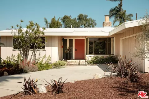 4110 Pine Ave, Long Beach, CA 90807 photo 2