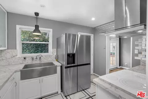 339 Mission Rd #A & B, Glendale, CA 91205 photo 6