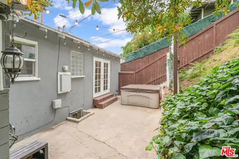 339 Mission Rd #A & B, Glendale, CA 91205 photo 31