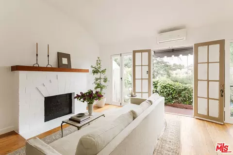 1331 Lilac Ter, Los Angeles, CA 90026