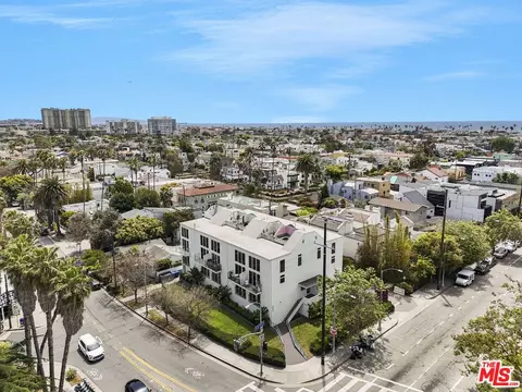 2201 Ocean Ave, Venice, CA 90291