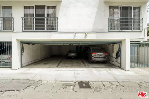 2201 Ocean Ave, Venice, CA 90291 photo 27