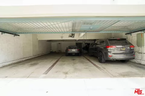 2201 Ocean Ave, Venice, CA 90291 photo 28