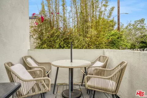 2201 Ocean Ave, Venice, CA 90291 photo 24