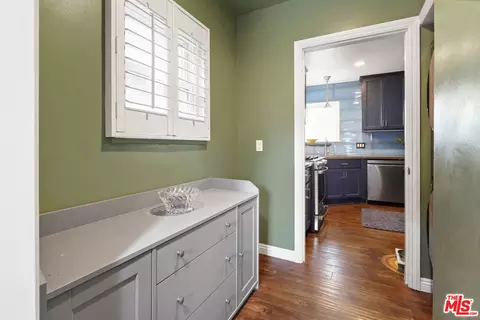 1135 N Frederic St, Burbank, CA 91505 photo 25