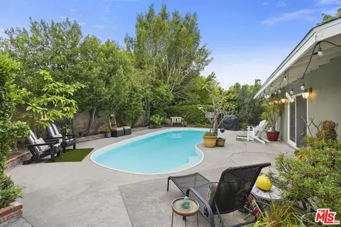 1135 N Frederic St, Burbank, CA 91505 photo 28