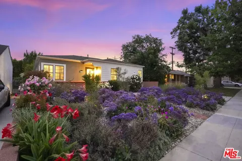 1135 N Frederic St, Burbank, CA 91505 photo 3