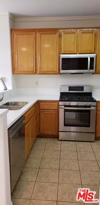 Kitchen - 17820 Elm Ct, Carson, CA 90746 photo 1 of 2